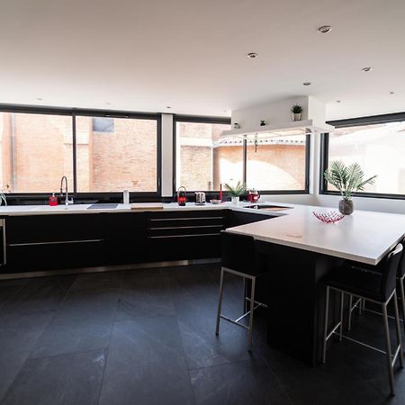 Loft 150 M2 Jacuzzi, Sauna Et Massage Blagnac Luaran gambar